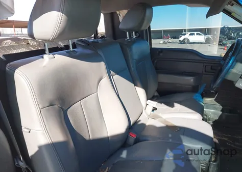 2013 Ford F-150 Xl z USA, uszkodzony, nr VIN 1FTMF1CM5DKE24403